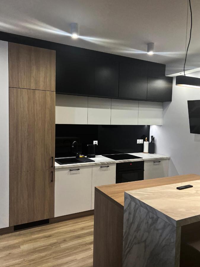 Amsterdam - Nowy Apartament W Centrum Z Prywatnym Zadaszonym Parkingiem 노비 타르그 외부 사진